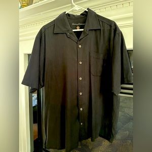 Tommy Bahama men’s short sleeve button down silk shirt